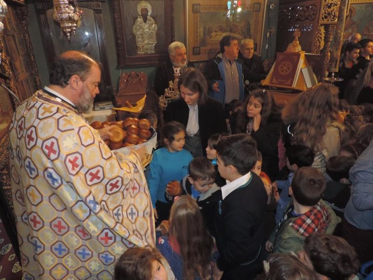 Εορτασμός της μνήμης των Αγίων Τριών Ιεραχρών στην Μύκονο