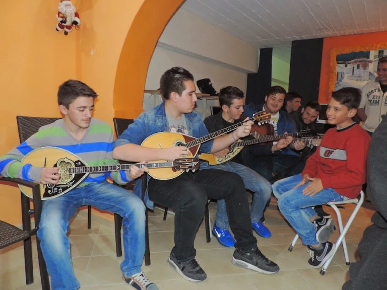 Στο Νησί της Μυκόνου, περιμένοντας την Γέννηση του Θεανθρώπου (Pics-Videos)