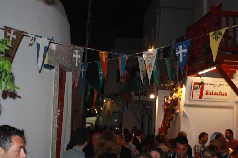 Ανάσταση στην Μύκονο.Πάσχα Κυρίου Πάσχα!!! (pics-video)