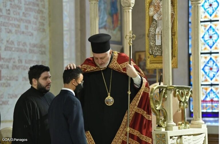 Archbishop Elpidophoros: Οι Τρεις Ιεράρχες αποτελούν τους «στύλους της ευσεβείας»