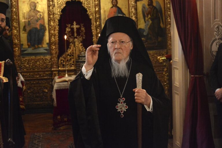 Ecumenical Patriarch: Προσευχόμαστε για τη διατήρηση της ειρήνης στην Ουκρανία